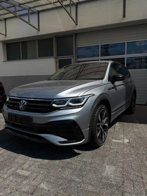 Volkswagen Tiguan 3x R-Line 4M HuD 7Si. 20" Blackstyle IQ-L