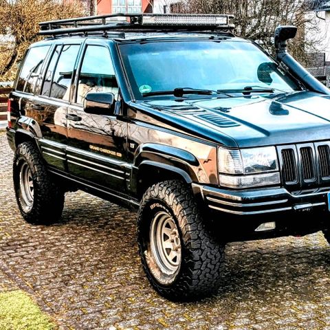 Jeep Grand Cherokee ZJ V8 5.2 Limited