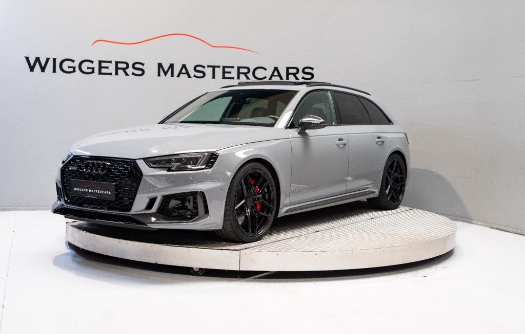 Image of Audi RS4