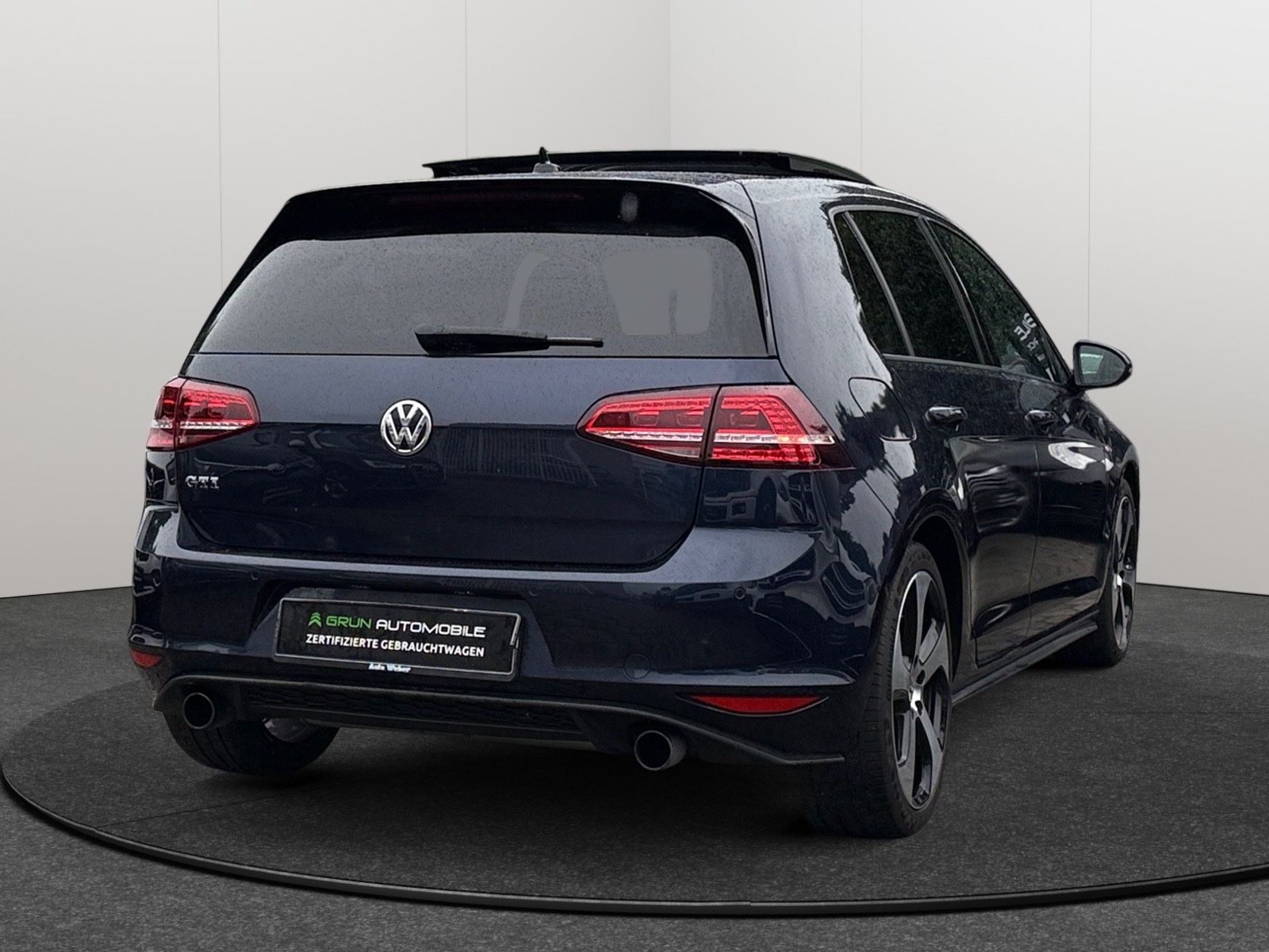 Fahrzeugabbildung Volkswagen Golf VII Lim. GTI BMT*Pano*Leder*Standheizung*