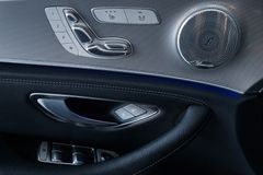MERCEDES-BENZ E 400 d T 4M Avantgarde *Widescreen*Memory*AHK*
