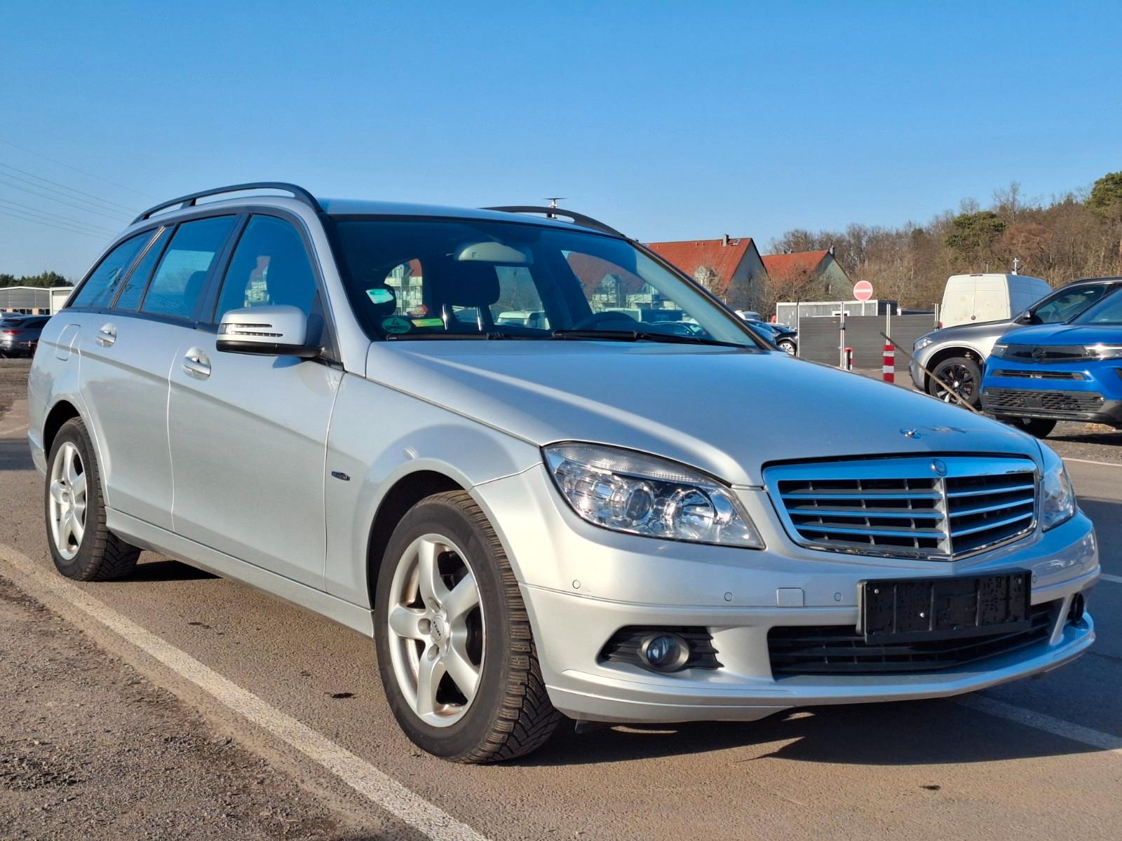 Mercedes-Benz C 180 C T-Modell C 180 T CGI BlueEfficiency