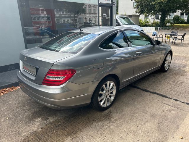 Fahrzeugabbildung Mercedes-Benz C 180 Coupe Autom.+Leder+Navi+Kamera+SHZ+LED+
