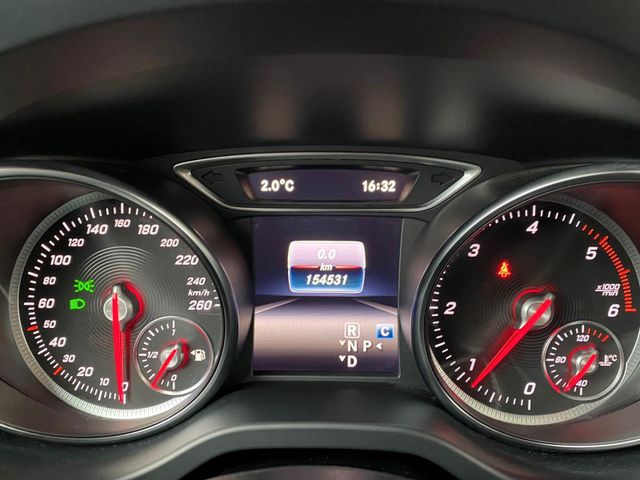 Mercedes-Benz GLA 220