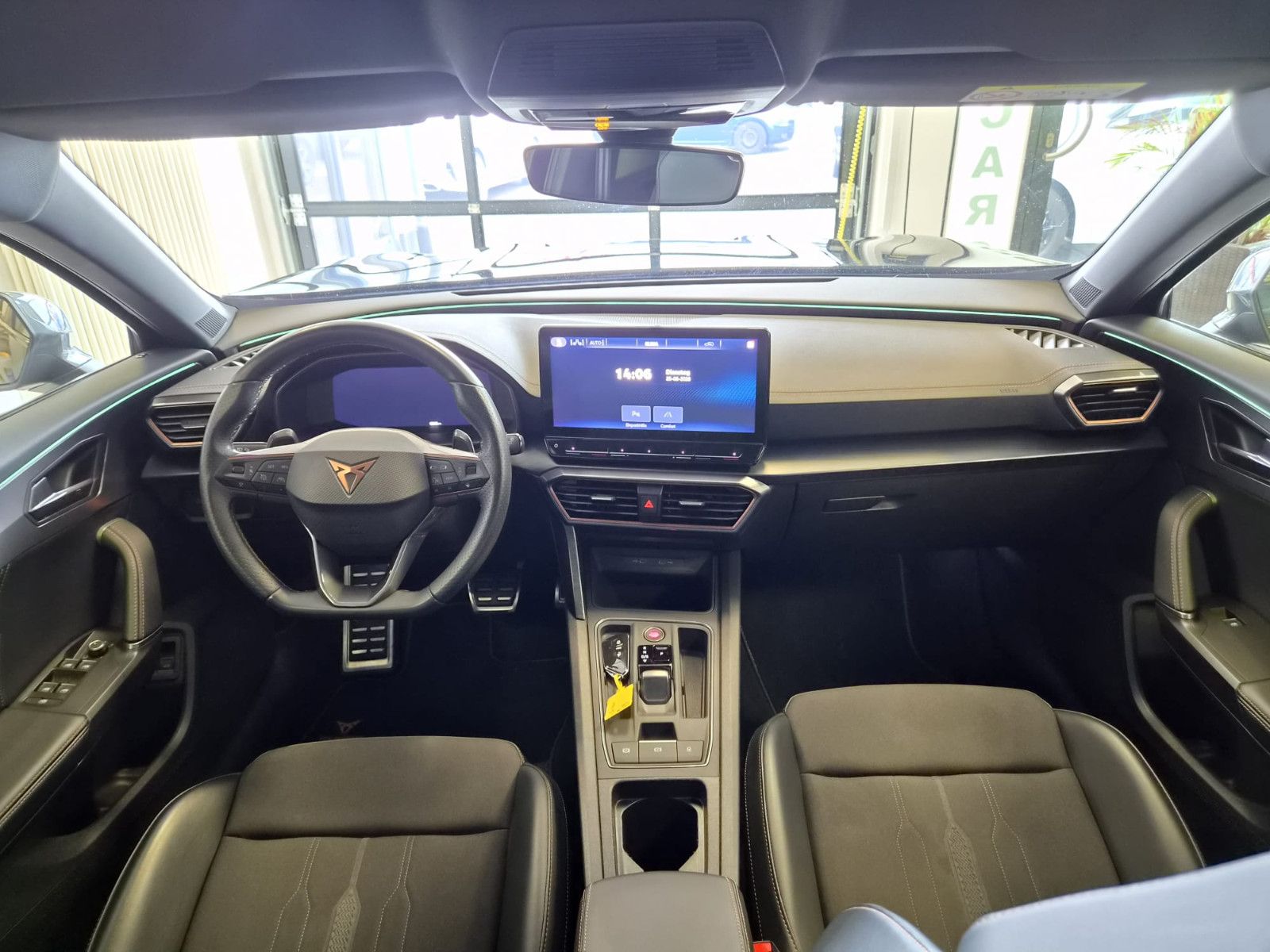 Fahrzeugabbildung CUPRA Formentor VZ e-Hybrid / GEPFLEGT / 1. HAND