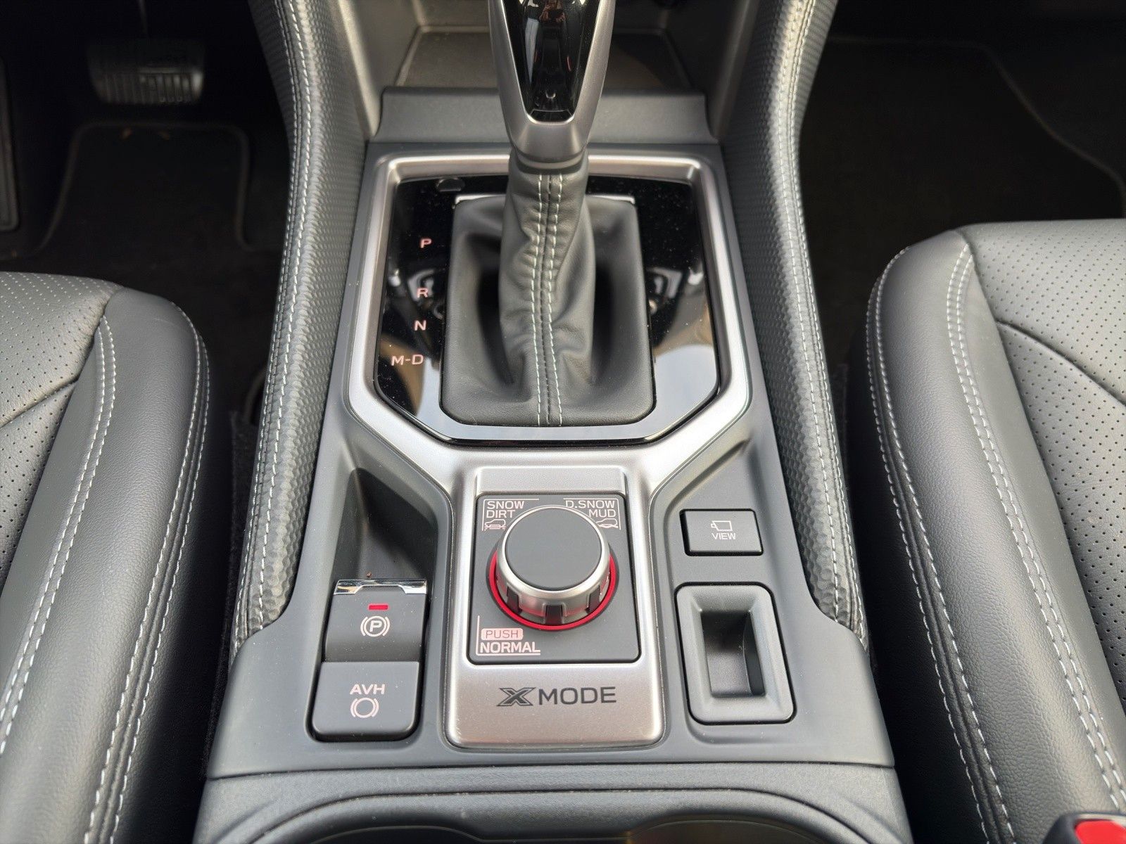 Fahrzeugabbildung Subaru Forester 2.0ie EDITION BLACK PLATINUM AWD/Harman