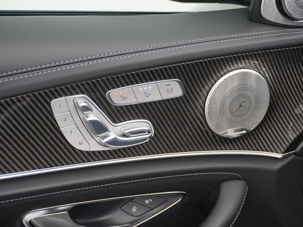 Mercedes-Benz E 63 AMG S 4MATIC+ Händlerwartung panorama dach