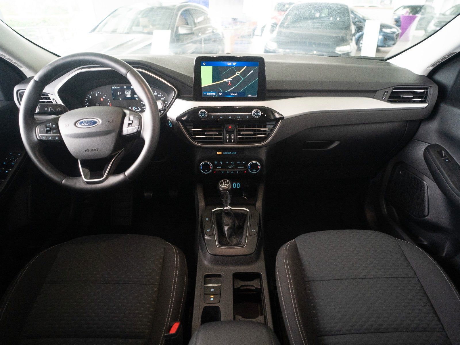 Fahrzeugabbildung Ford Kuga C&C WINTER-P./NAVI/PDC V+H/DAB/JRC/KLIMA