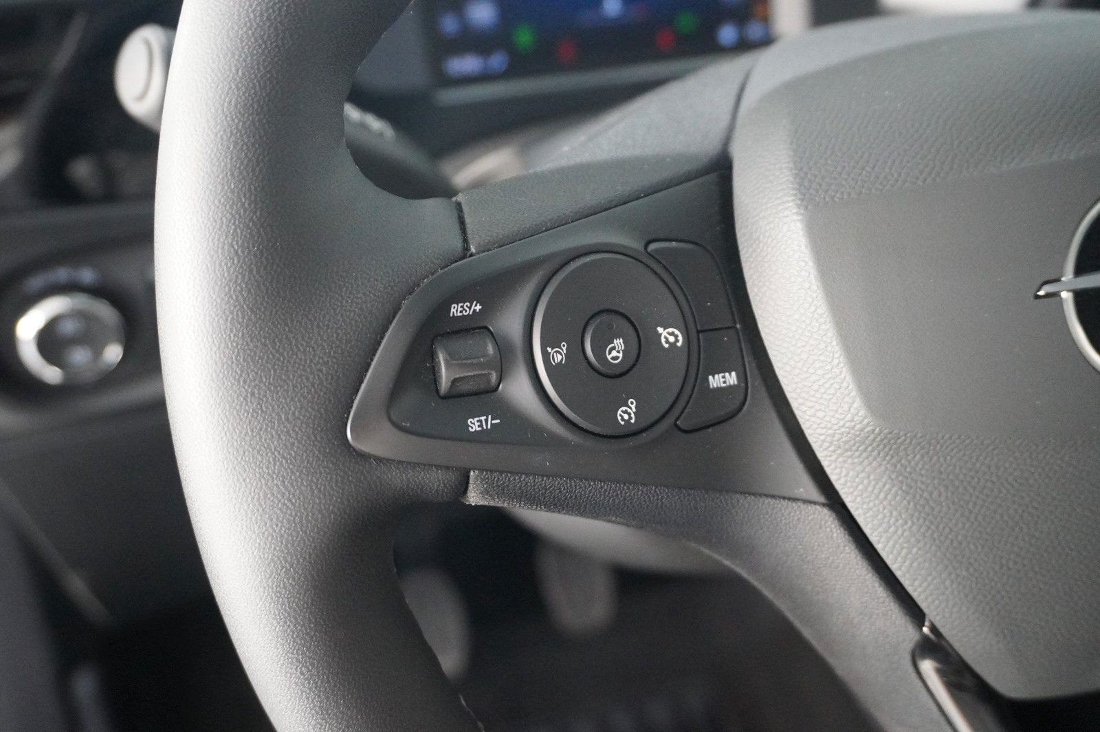 Fahrzeugabbildung Opel Corsa F 1.2 FACELIFT NAVI/LED/KAMERA/VIRTU./SHZ