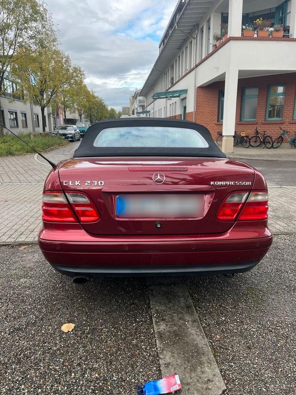 Mercedes-Benz CLK 230
