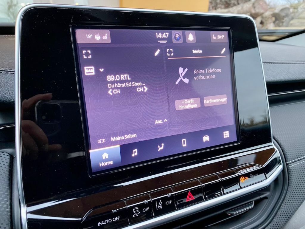 Fahrzeugabbildung Jeep Compass 1.5 Autom. Night Eagle AAC SHZ CARPLAY