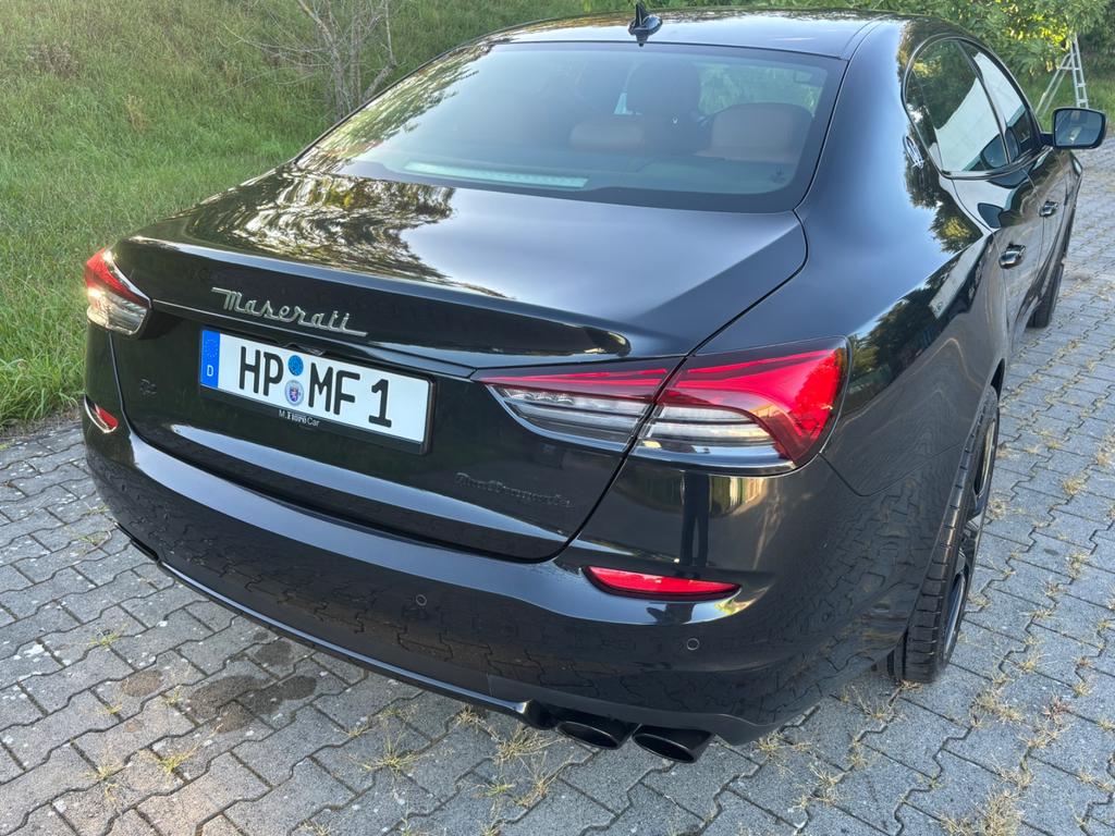 Maserati Quattroporte