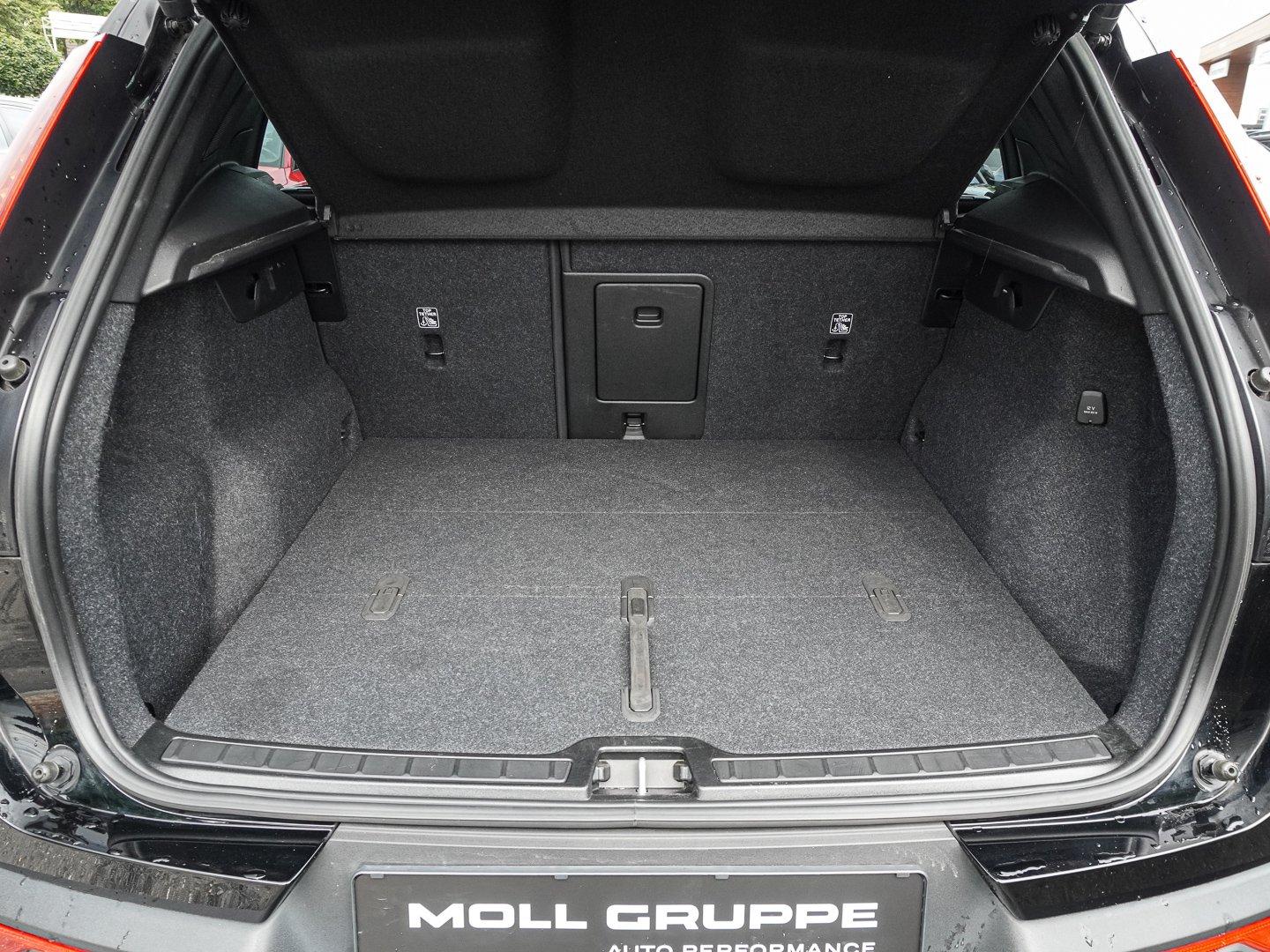 Volvo XC40 B4 B Plus Dark 360° H&K 19ZOLL MEMORY PILOT, миниатюра 18