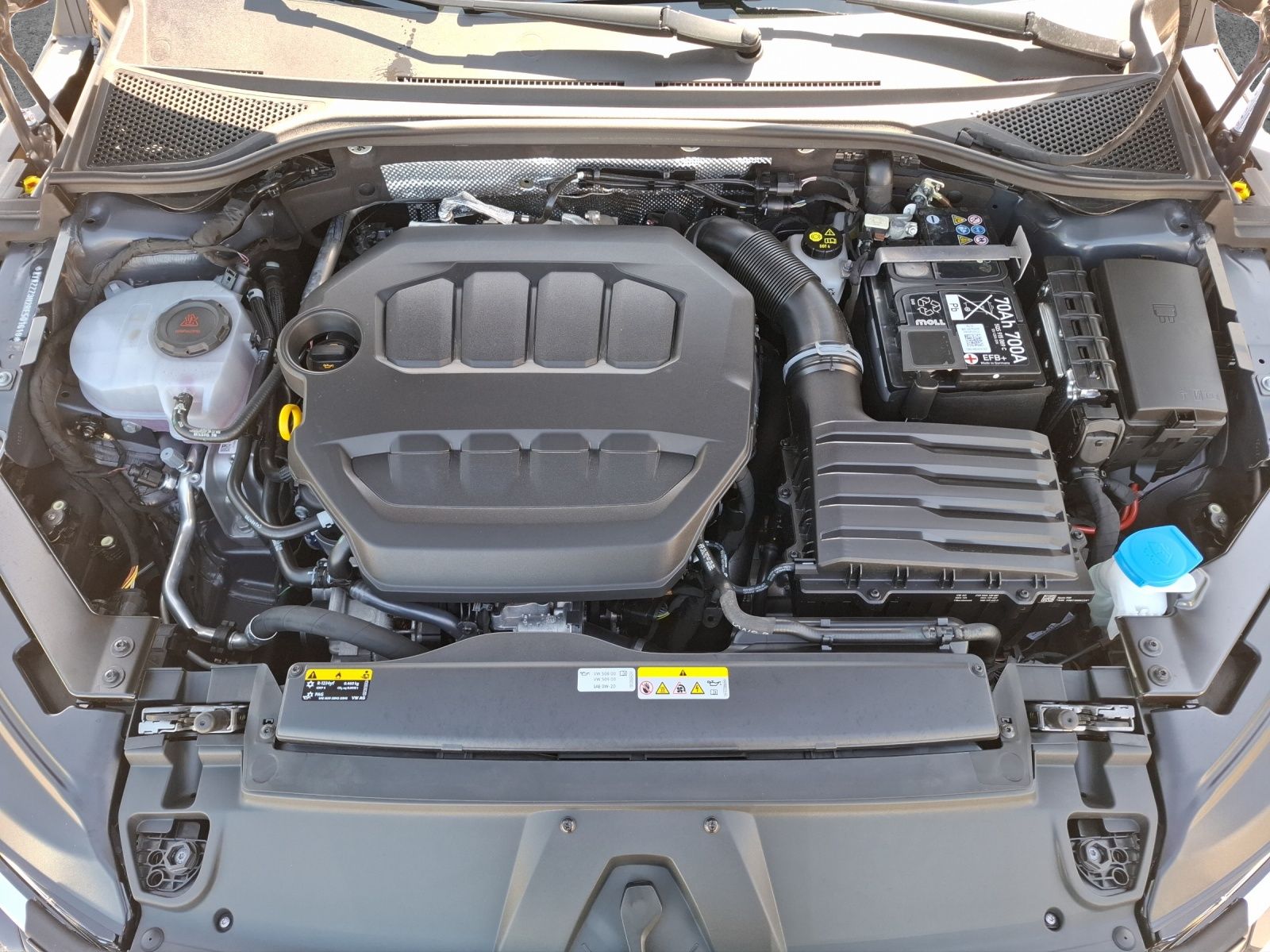 Fahrzeugabbildung Volkswagen Arteon SB TSI Elegance DSG  Matrix AHK Navi AID