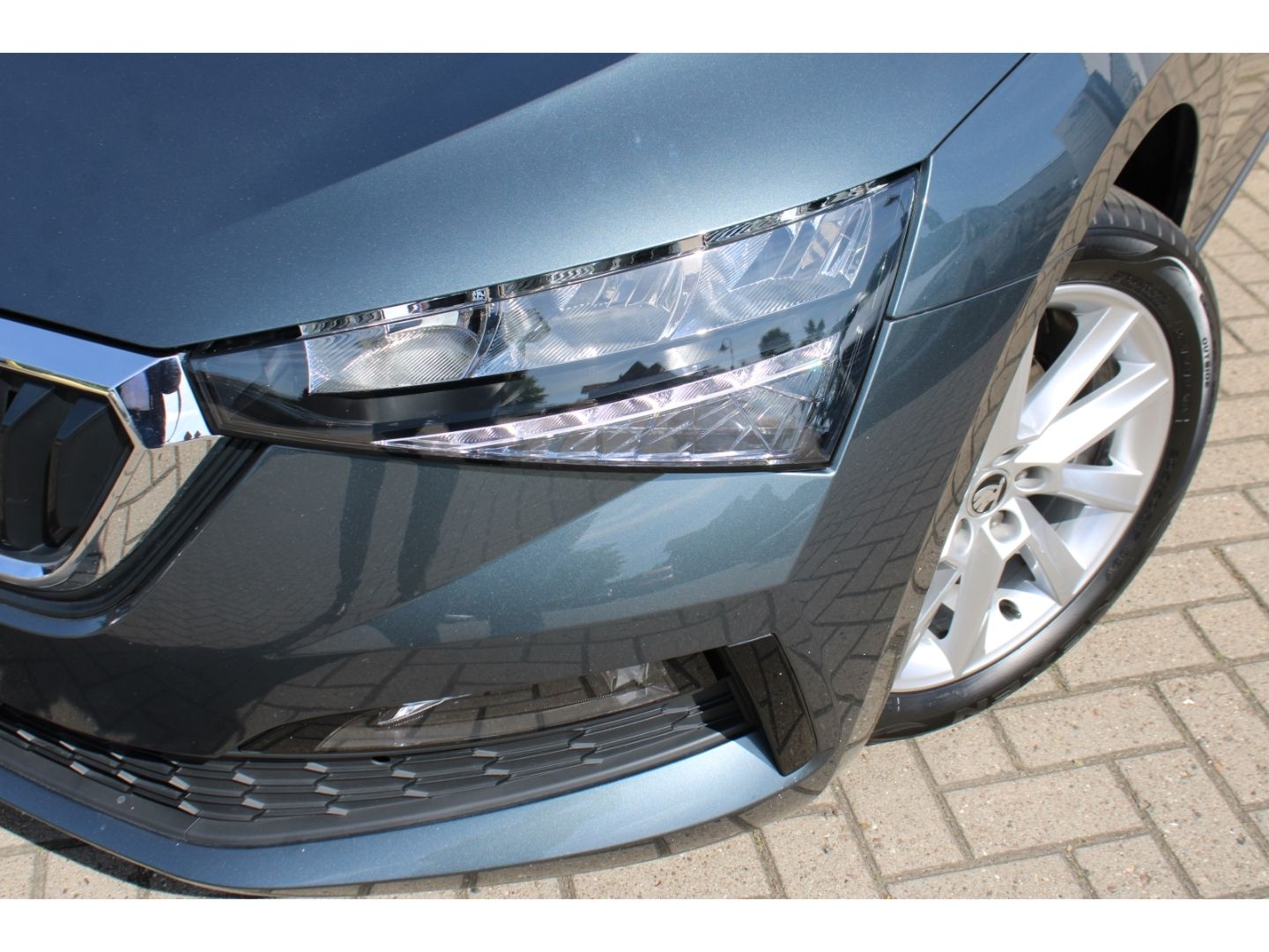 SKODA Scala Style 1.0 TSI LED GRA CarPlay StHzg DAB PD - Image 26