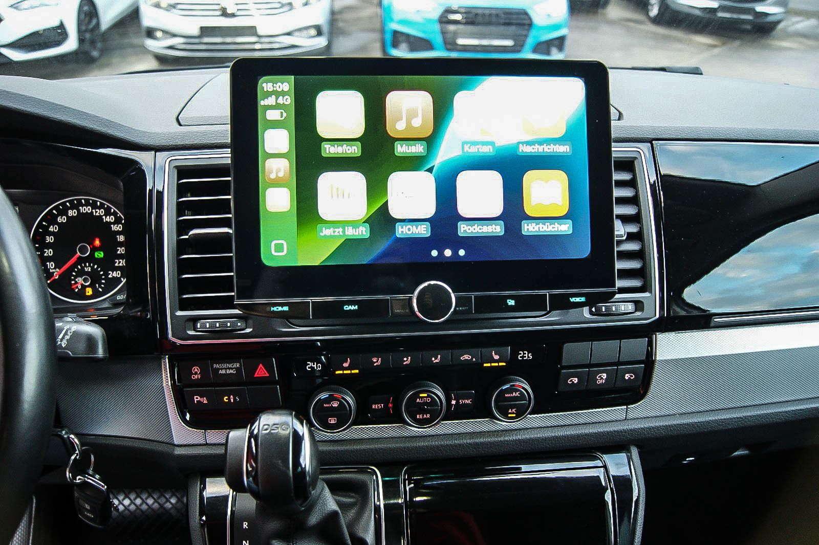 Fahrzeugabbildung Volkswagen T6 Multivan 20TDI DSG Highline 6-Sitze STHZ BETT