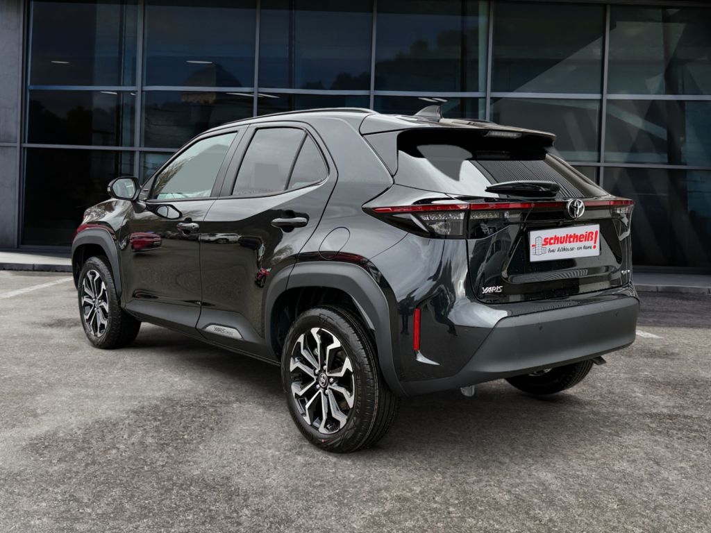 Fahrzeugabbildung Toyota Yaris Cross Hybrid 130 1.5 VVT-i Teamplayer
