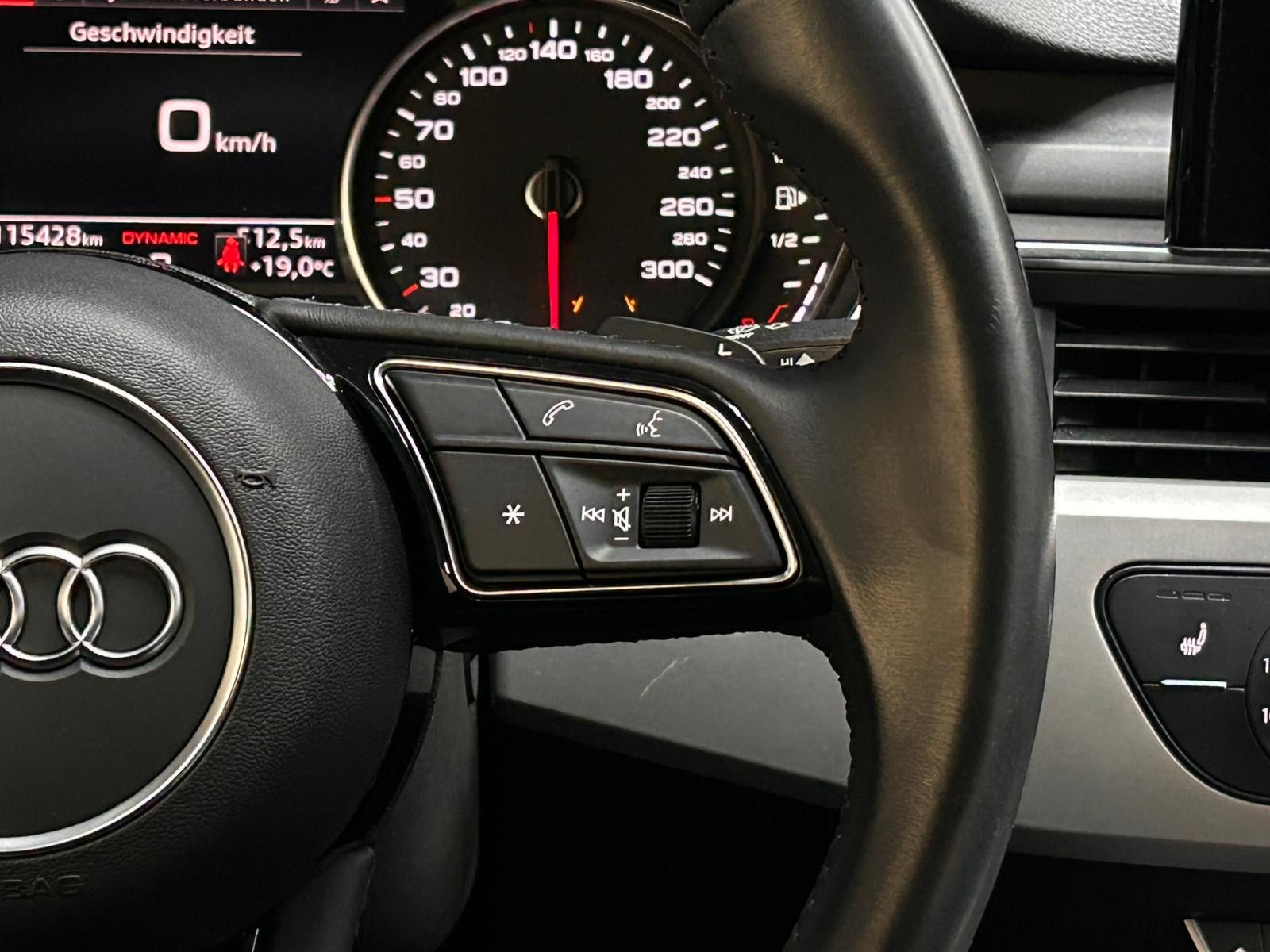 Fahrzeugabbildung Audi A4 45 TDI Quatt Tipt Sport LEDER+SHZ+NAV+LED+ACC
