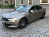 Volkswagen Passat 2.0 TDI Highline Highline - VW Passat von privat