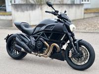 Ducati Diavel Dark *Desmo erledigt + Absolut Top*