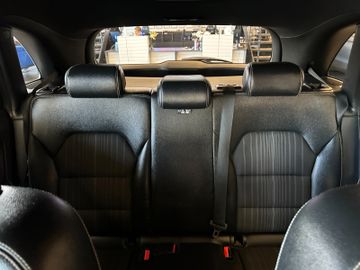 Mercedes-Benz B 180 *KLIMA*SZHZ*LEDER*NAV*PDC*SPUR*TOTWINKEL