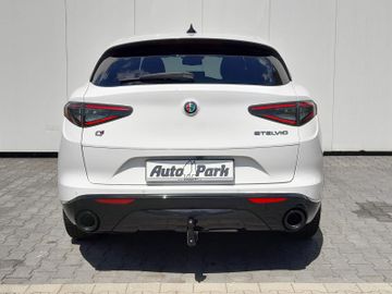 Alfa-Romeo Stelvio - 6