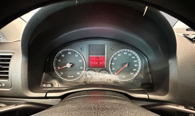 Fahrzeugbild 12