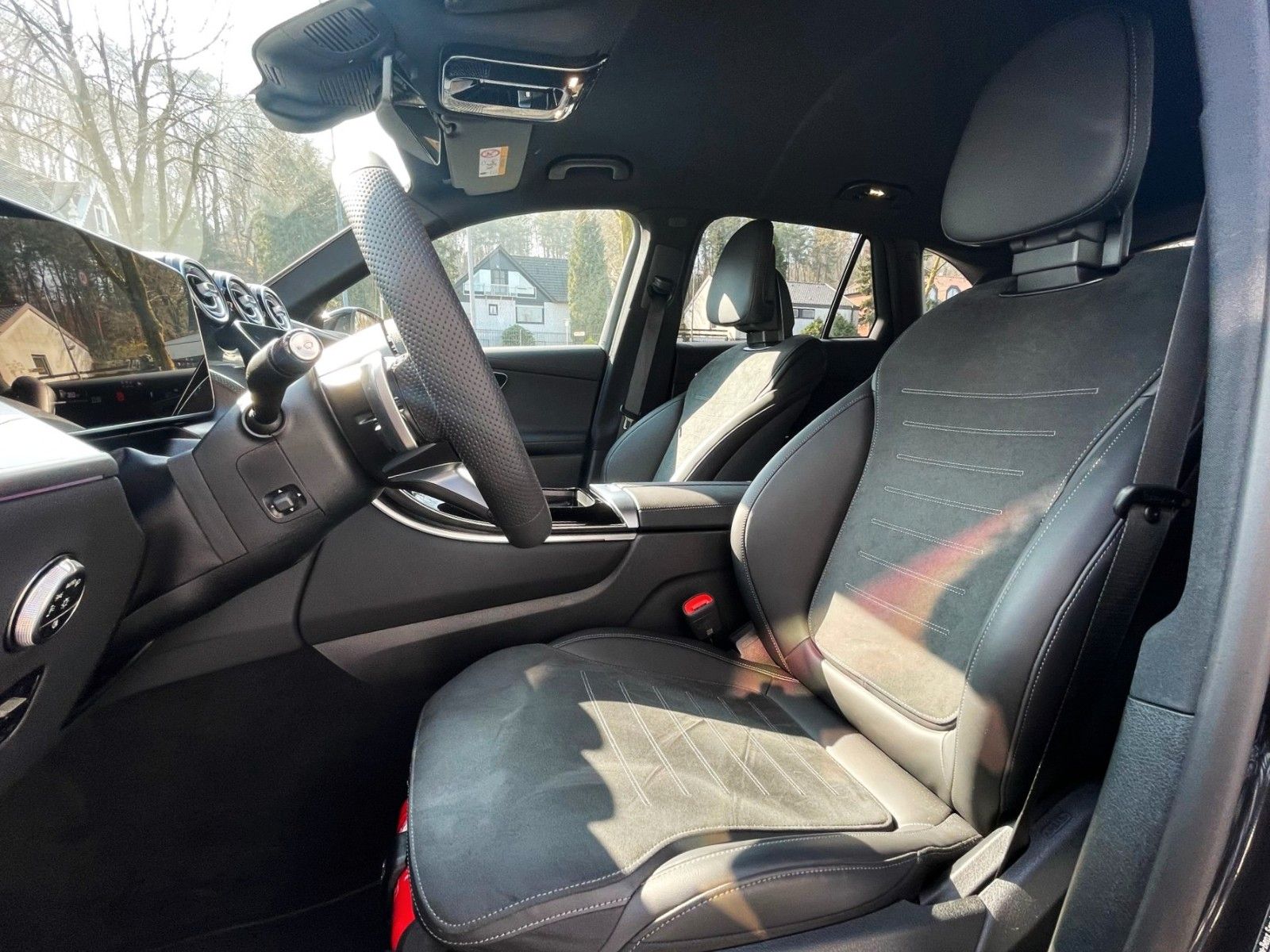 Fahrzeugabbildung Mercedes-Benz GLC 220d 9G 4MATIC AMG-LINE MBUX 20"AMG NIGHT P.