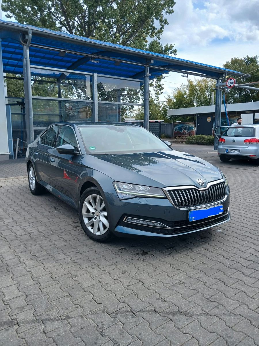 Skoda Superb - 1