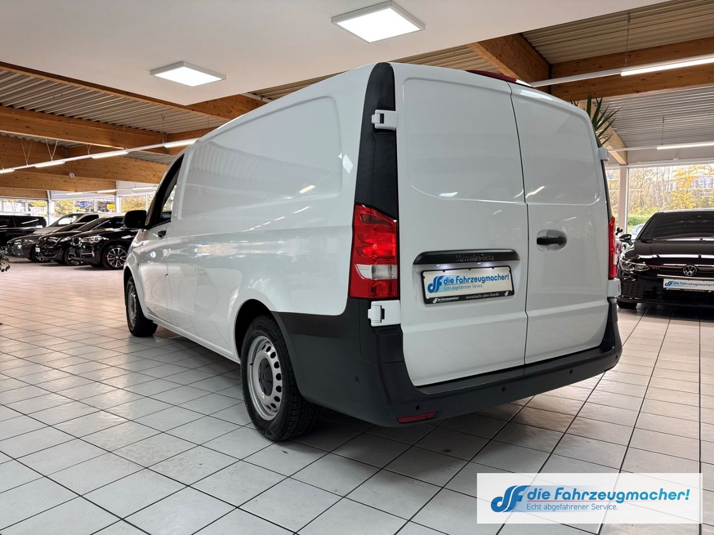 Fahrzeugabbildung Mercedes-Benz Vito Kasten 114 CDI BT RWD lang  Parklenkass. Te