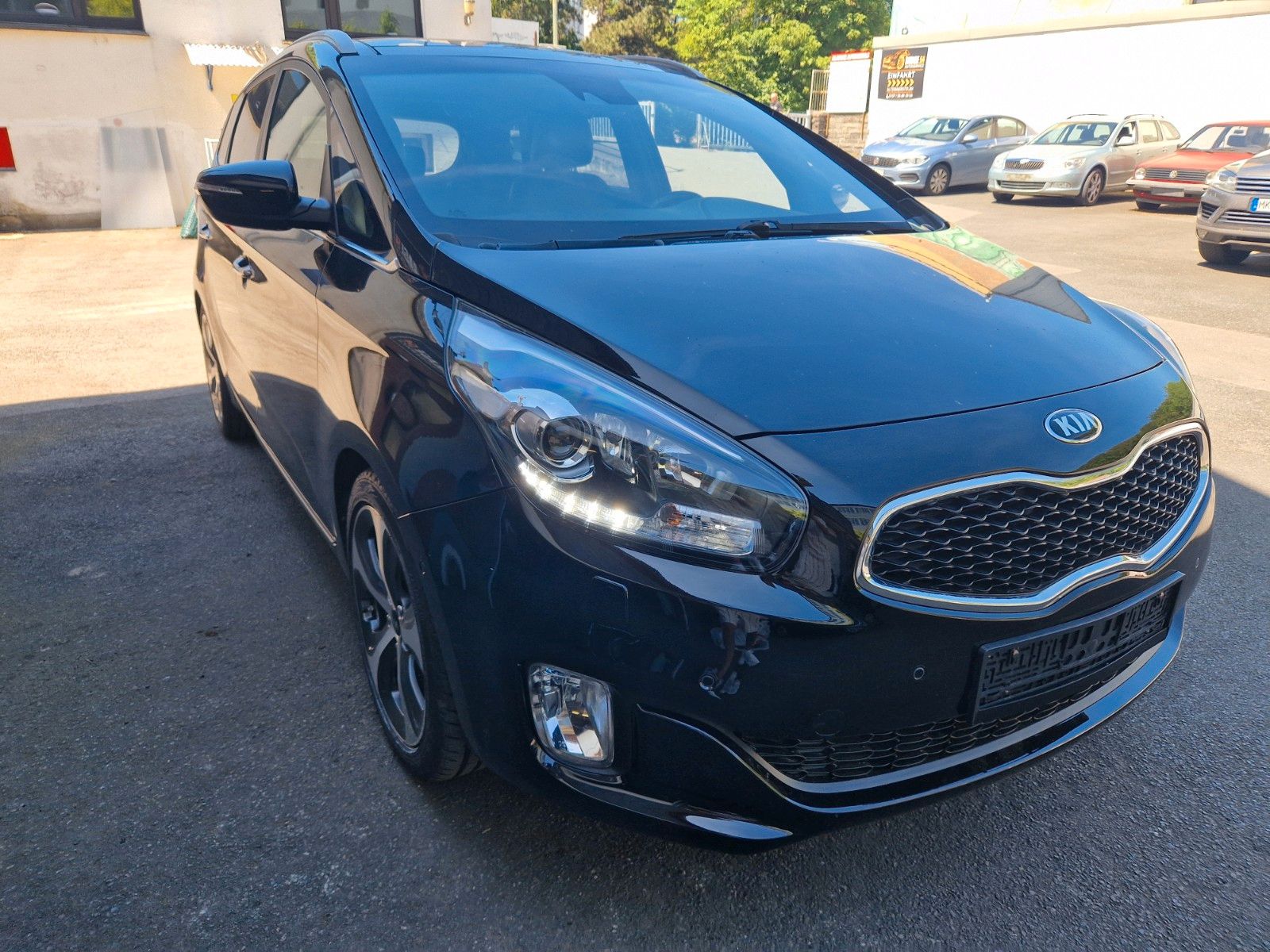 KIA Carens
