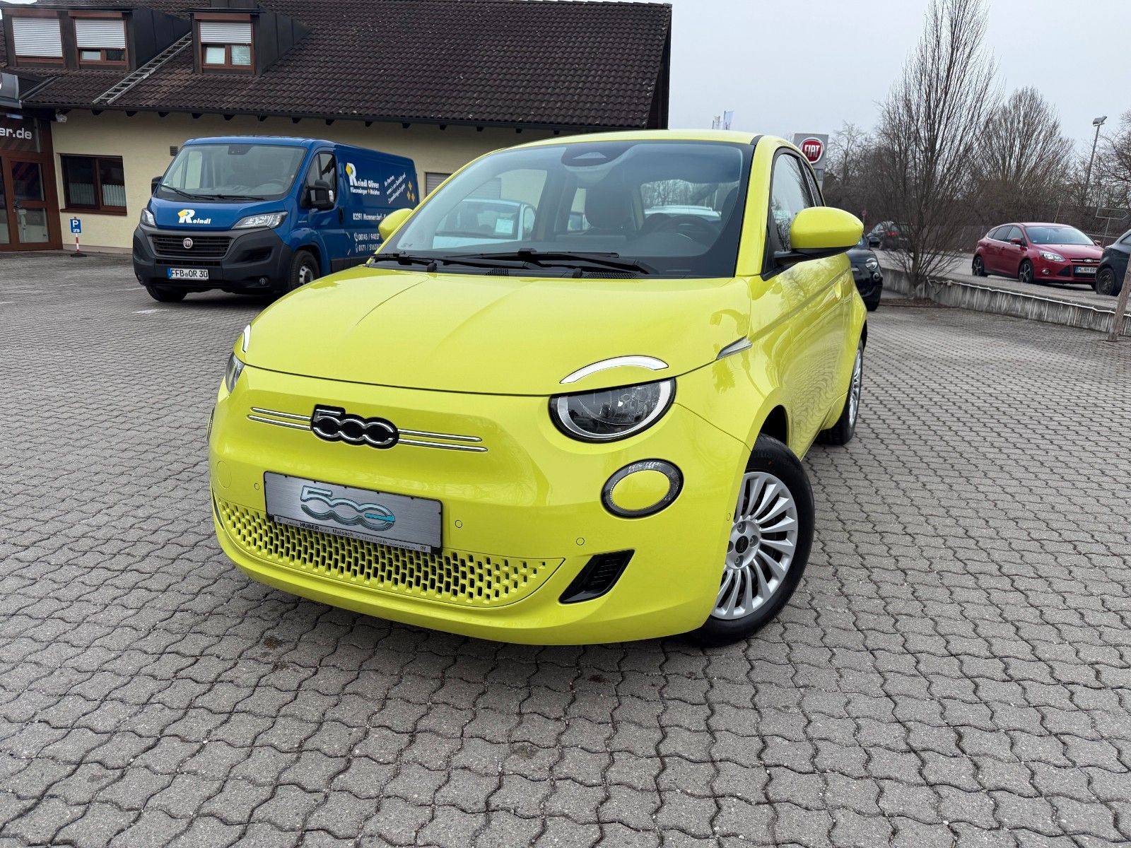 Fiat 500e Komfort-Paket Kamera SHZ PDC Klima