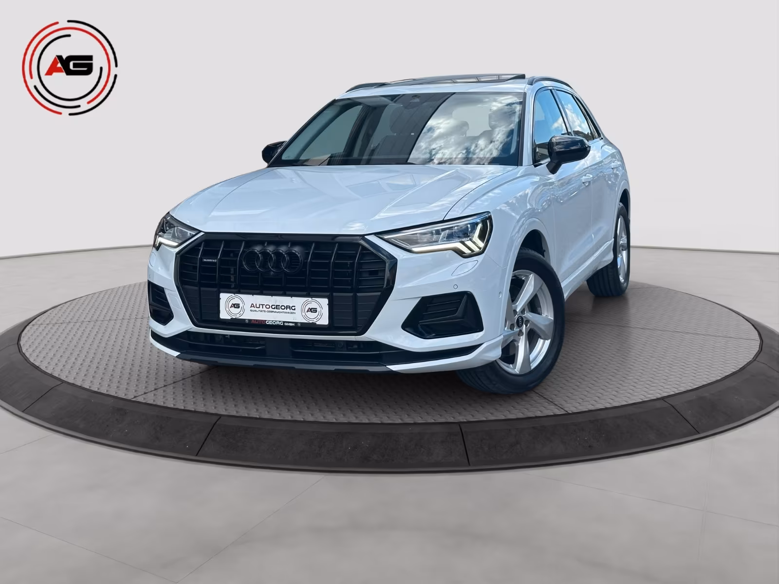 Audi Q3 40TDI quattro MATRIX ACC PANO VIRTUAL 360°AHK