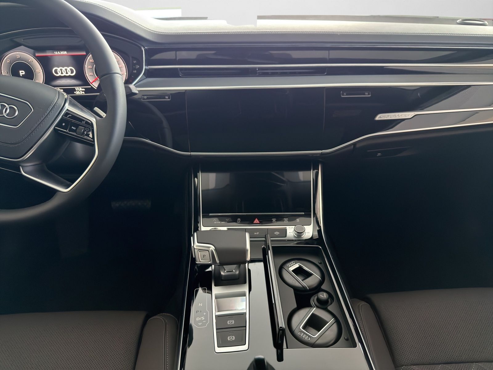 Audi A8 - Bild 12
