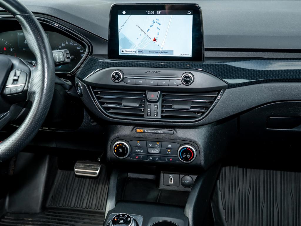 Ford Focus 1.5 EcoBoost ST-LINE S/S NAVI KAMERA LED