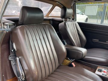 Mercedes-Benz SL 560