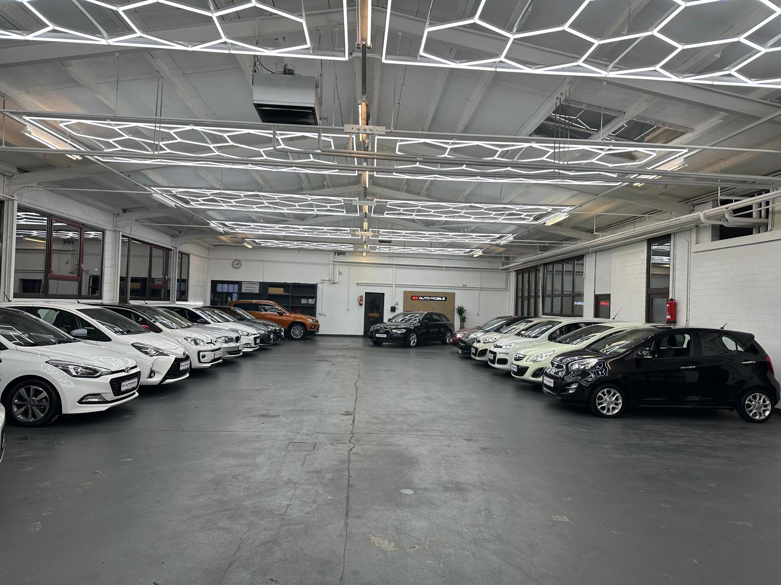 showroom-image-main