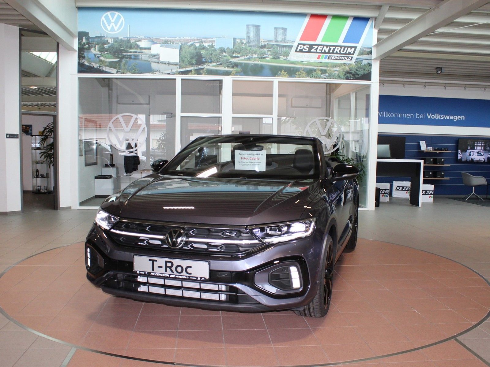 Volkswagen T-Roc Cabriolet 1.5 TSI DSG R-Line Black-Style imagem 3