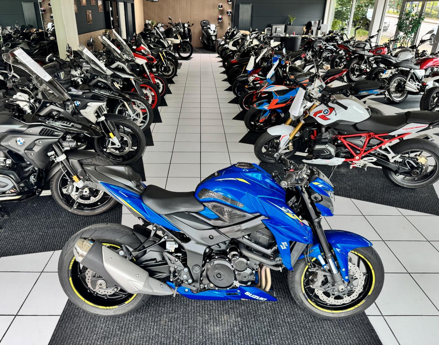 Suzuki GSX-S 750
