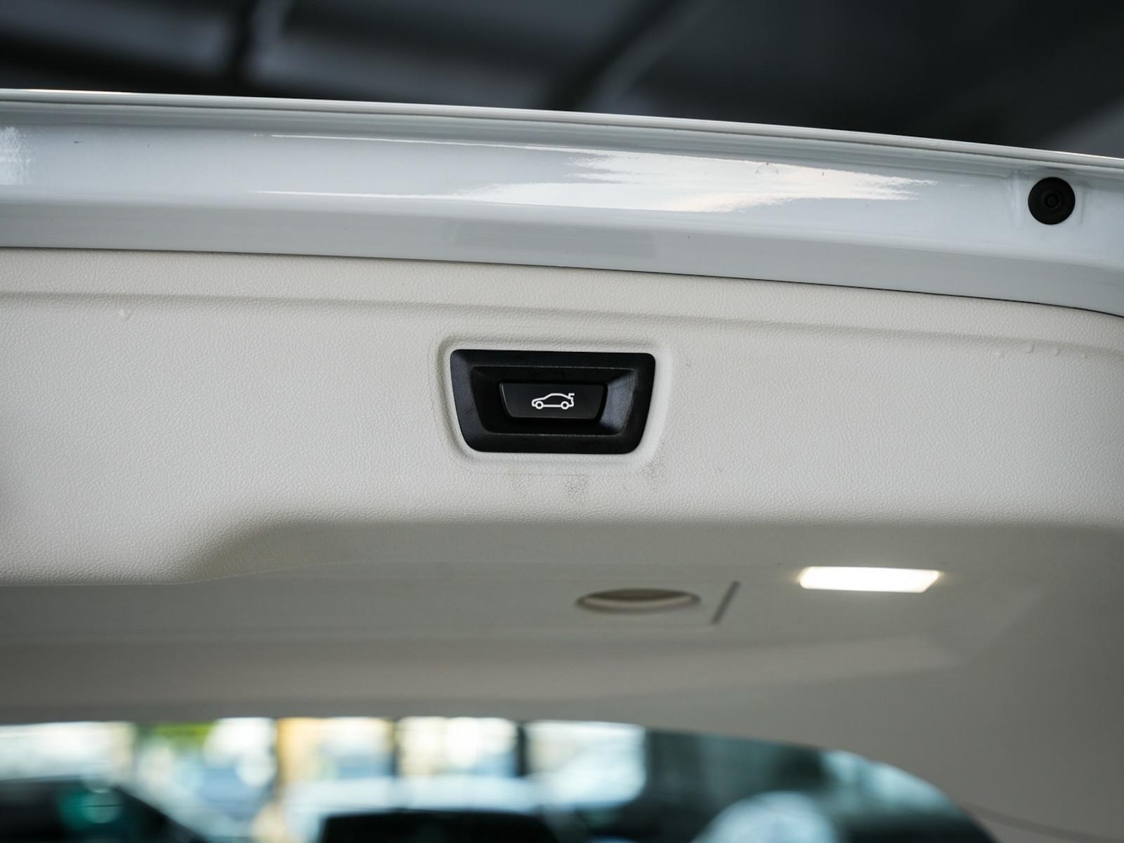 BMW 320d xDrive Touring Sport Line