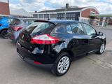 Renault Megane III Lim. 5-trg. Paris - Gebrauchtwagen bis 3.000 Euro