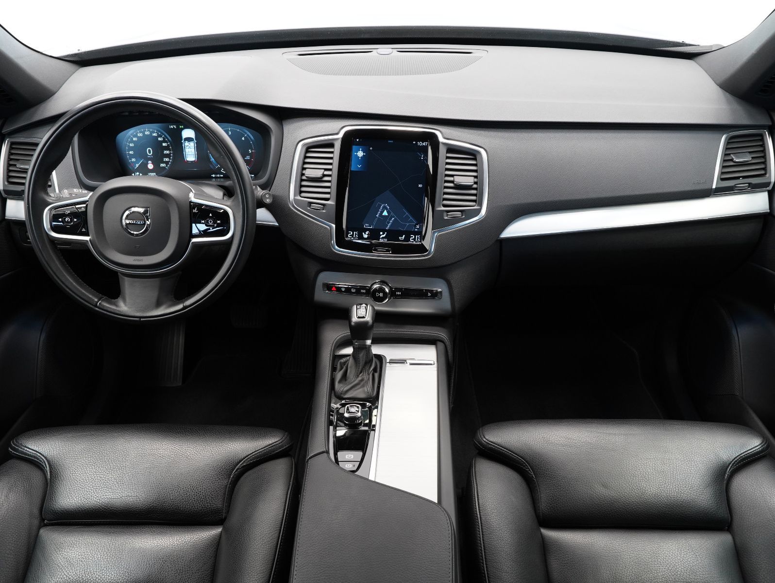 Fahrzeugabbildung Volvo XC90 D5 AWD Momentum LEDER/NAVI/LED/ACC