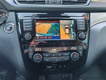 Nissan Qashqai Tekna*AHK*LED*Navi*SHZ*Kamera*PDC*