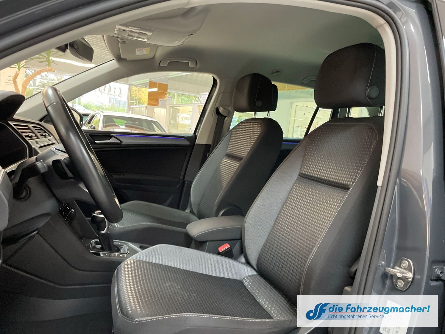 Fahrzeugabbildung Volkswagen Tiguan Active eHybrid Digitales Cockpit LED ACC