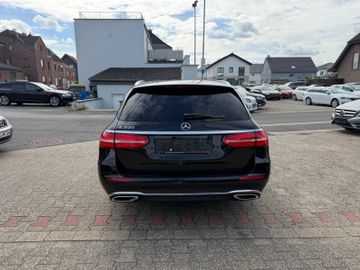 Mercedes E 200 - 5