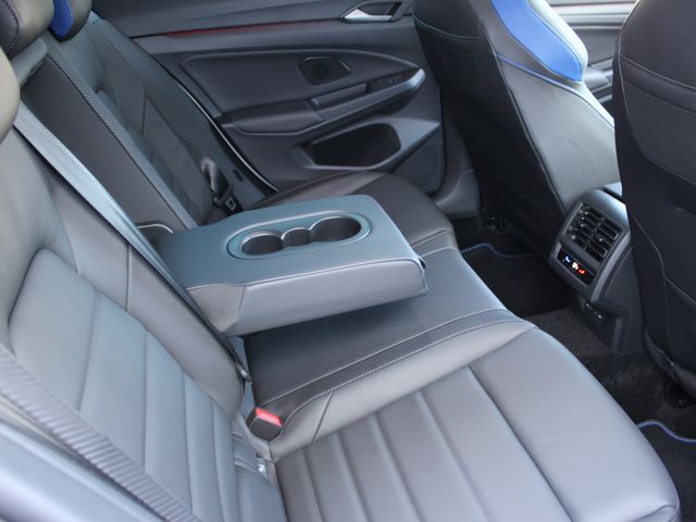 Golf VIII R Performance Leder*UPE 72.900,- EUR !