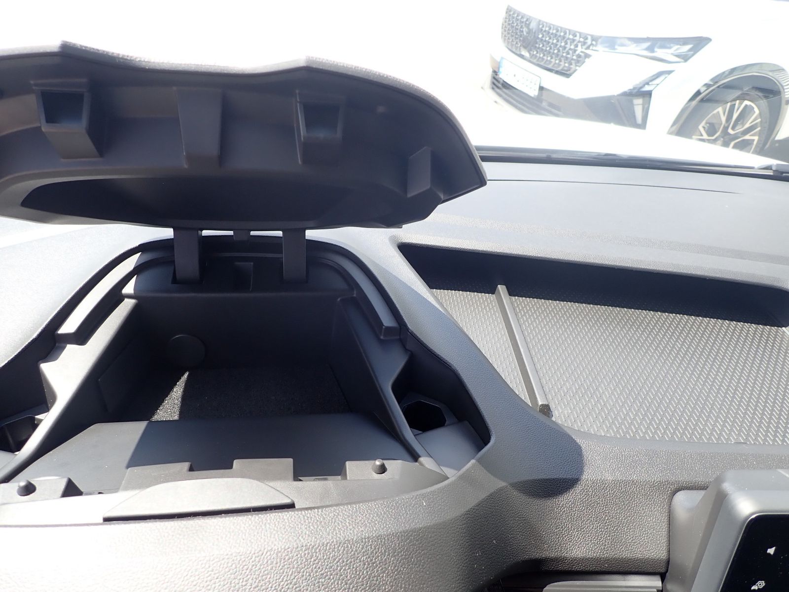 Fahrzeugabbildung Renault Kangoo Rapid Advance L1 Blue dCi 95 MY26