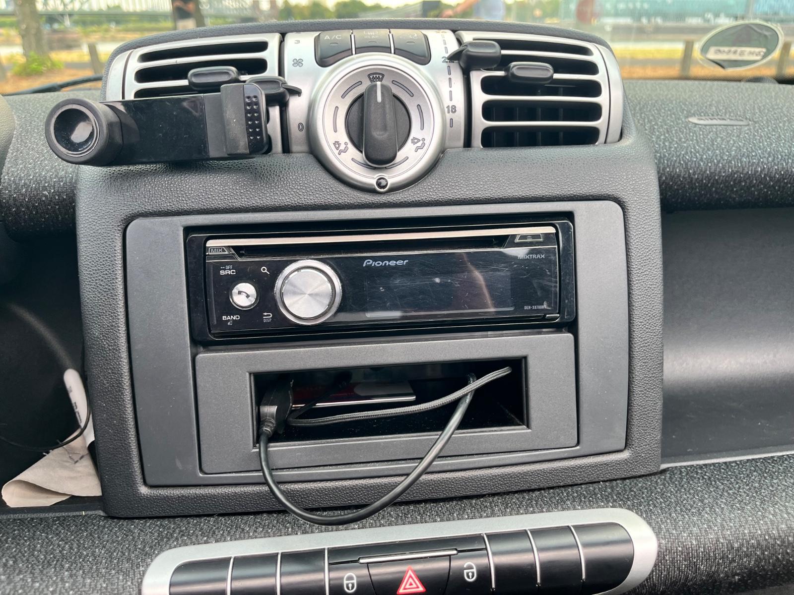 Smart ForTwo Cabrio 1.0 84 PS Automatik