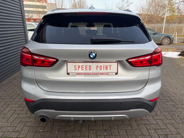 BMW X1 sDrive 18 i Sport Line/Navigation/LED/SHZ/AHK