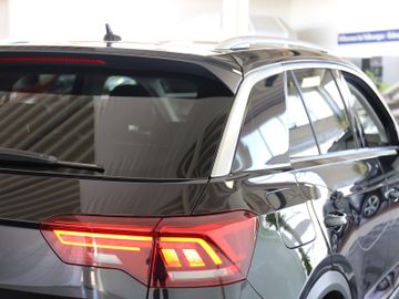 Volkswagen T-Roc 1.5TSI LED SITZHZ NAVI PDC ACC 18ZOLL